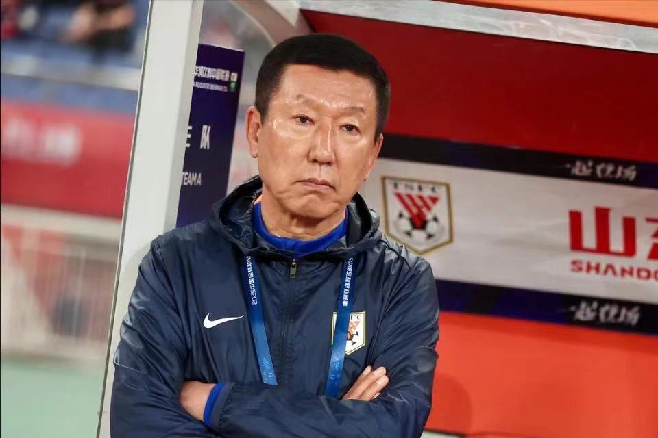 崔康熙:很多问题不是训练就能改变的,我想说的很多但不说了