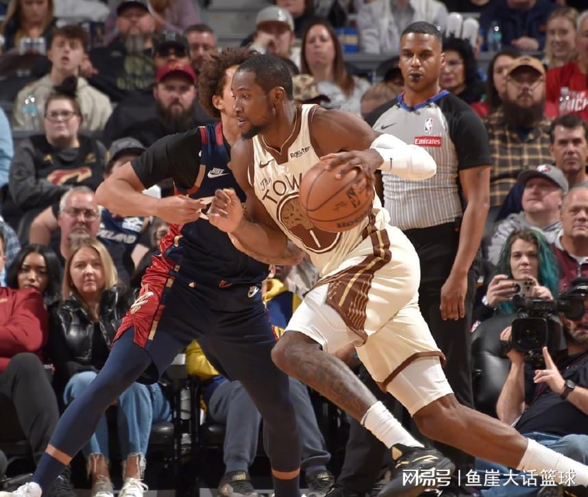 勇士99-94骑士！重要的不是爆冷赢球，而是科尔在赛后的一番表态